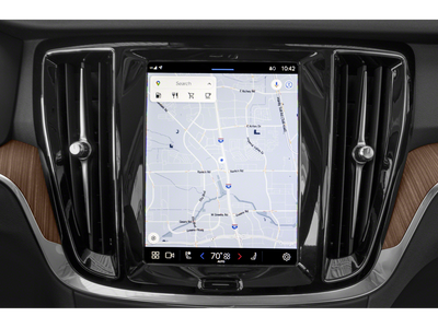 2024 Volvo S60 Plus Dark Theme