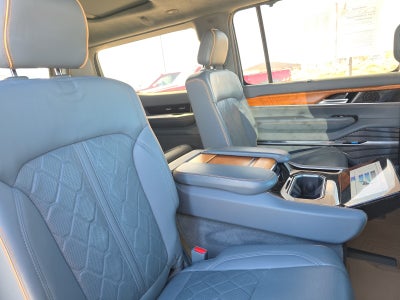 2022 Jeep Grand Wagoneer Series III