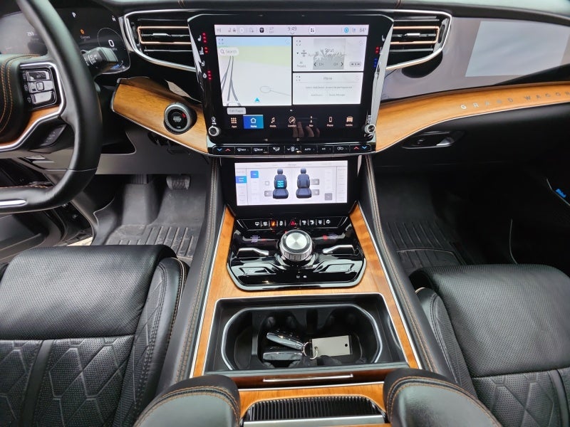 2022 Jeep Grand Wagoneer Series III