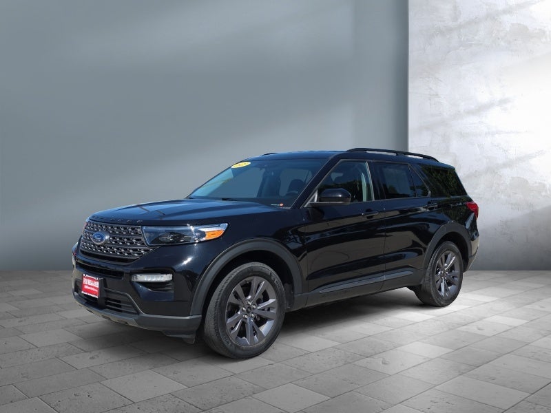 2023 Ford Explorer XLT 4WD's photo