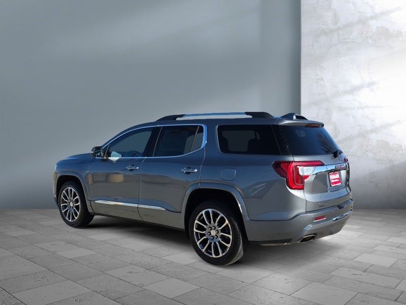 2022 GMC Acadia Denali