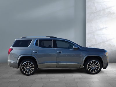 2022 GMC Acadia Denali