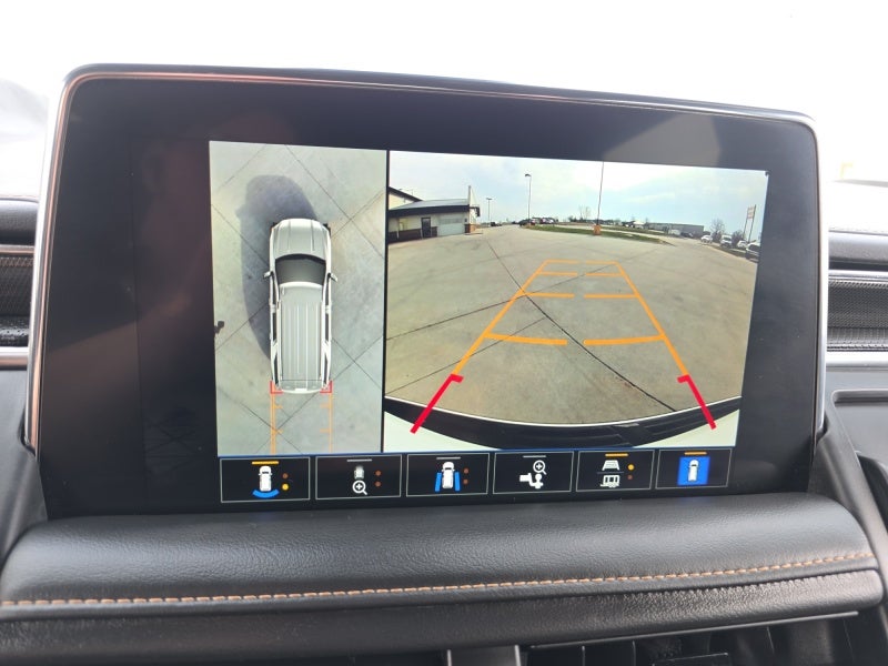 2023 GMC Yukon XL AT4