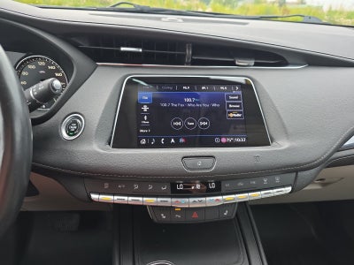 2020 Cadillac XT4 AWD Luxury