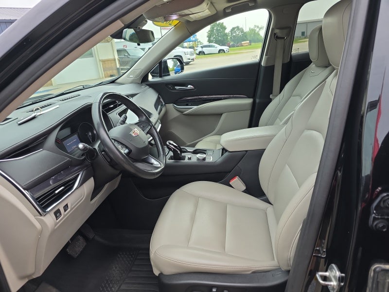 2020 Cadillac XT4 AWD Luxury