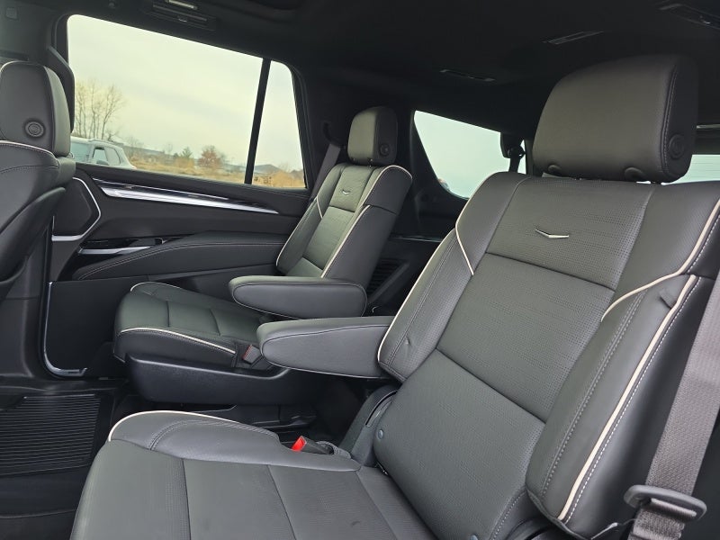 2025 Cadillac Escalade Sport