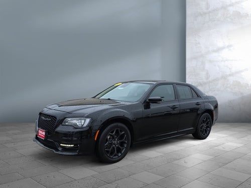 2023 Chrysler 300 Touring L