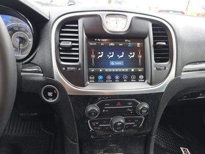 2023 Chrysler 300 Touring L