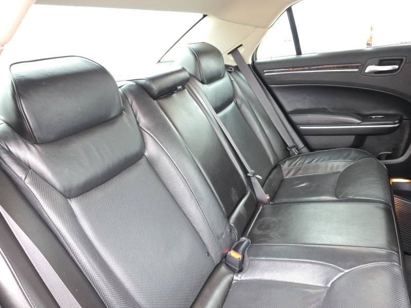 2023 Chrysler 300 Touring L