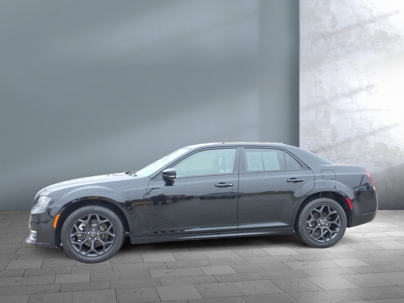 2023 Chrysler 300 Touring L
