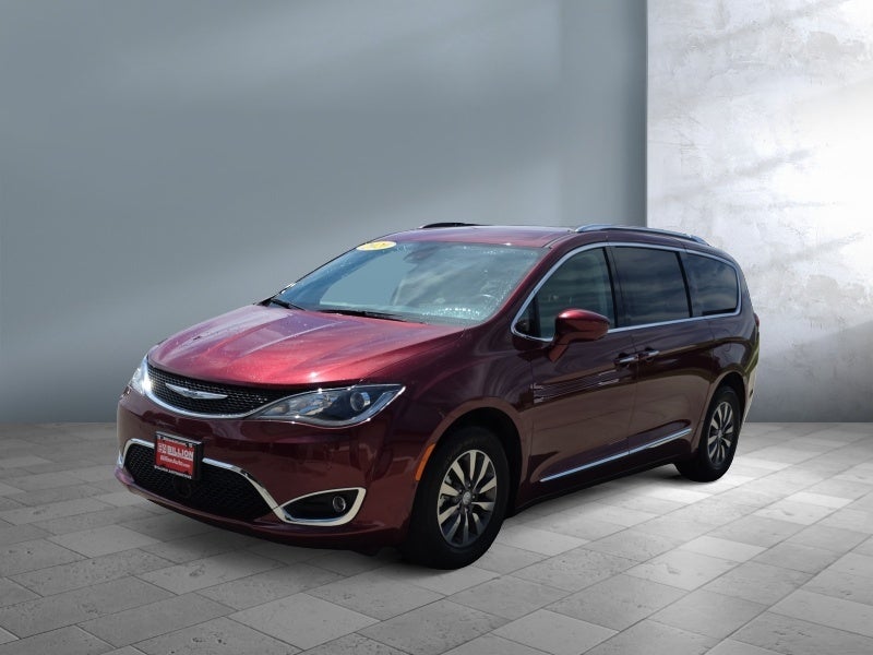 2020 Chrysler Pacifica Touring L Plus's photo
