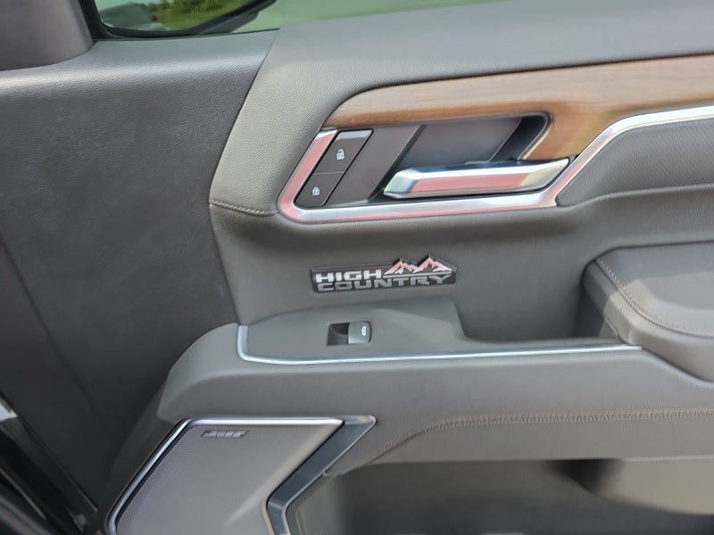 2025 Chevrolet Silverado 1500 High Country