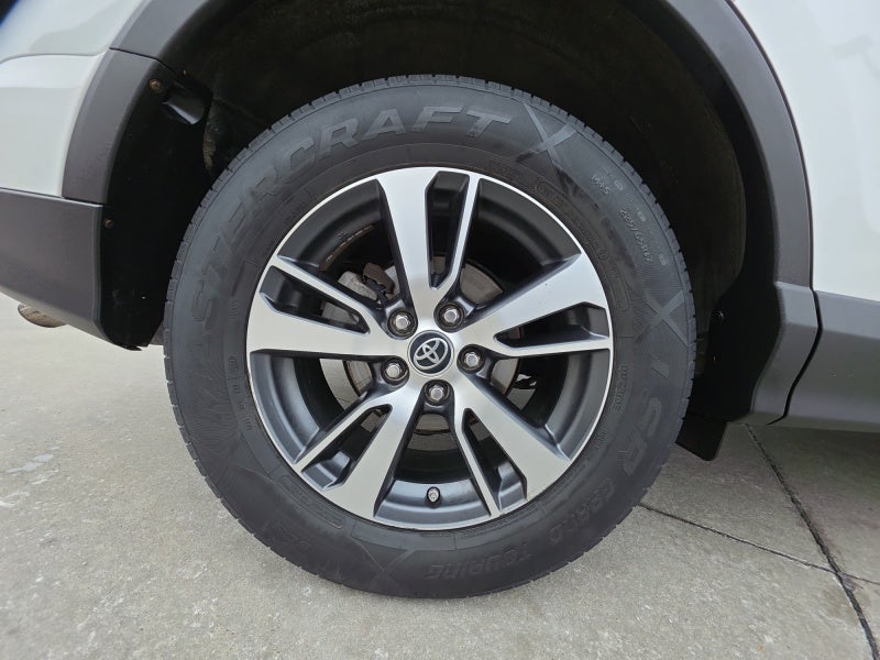 2018 Toyota RAV4 XLE