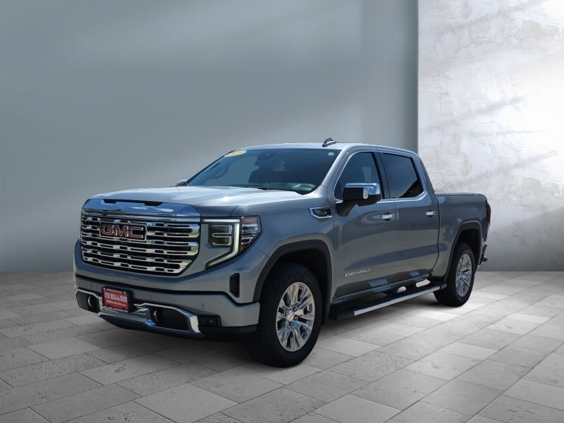 2023 GMC Sierra 4WD Crew Cab Short Box Denali's photo