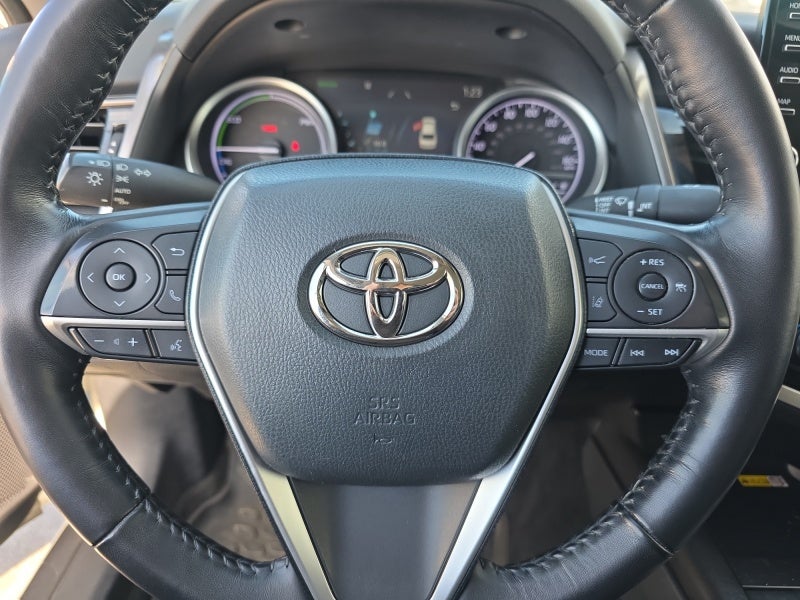 2022 Toyota Camry Hybrid XLE