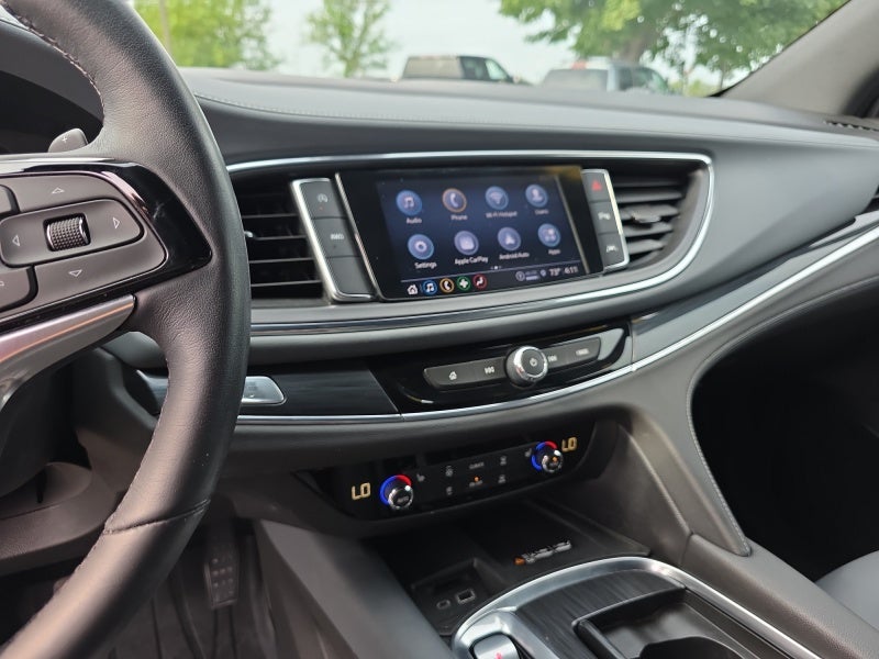 2022 Buick Enclave Essence