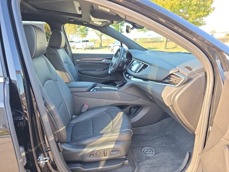 2024 Buick Enclave Avenir