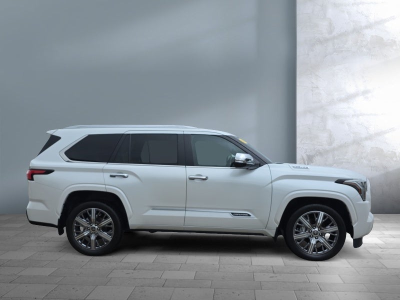 2024 Toyota Sequoia SR5