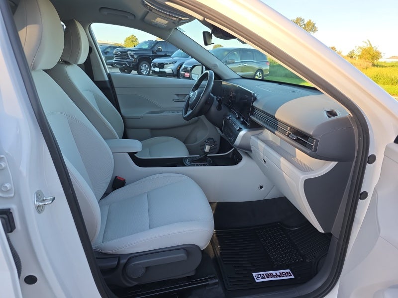 2025 Hyundai KONA SEL