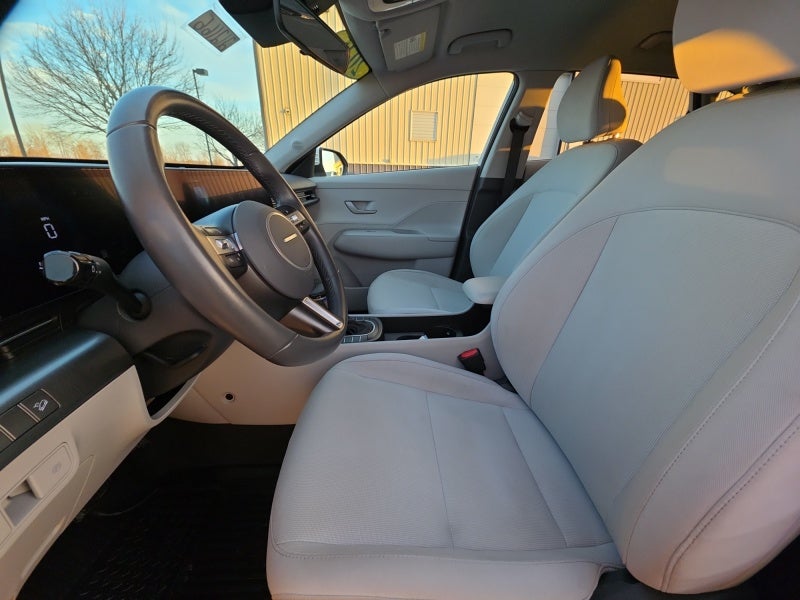 2025 Hyundai KONA SEL