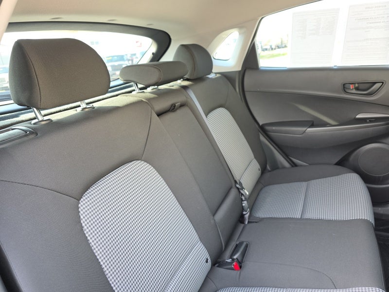 2021 Hyundai KONA SE