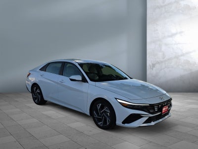 2025 Hyundai ELANTRA Limited