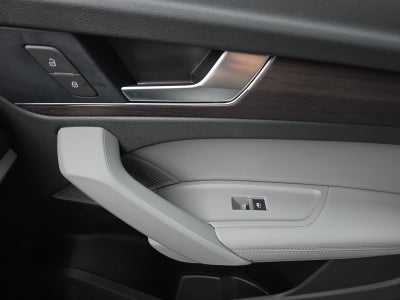 2022 Audi Q5 S line Premium Plus