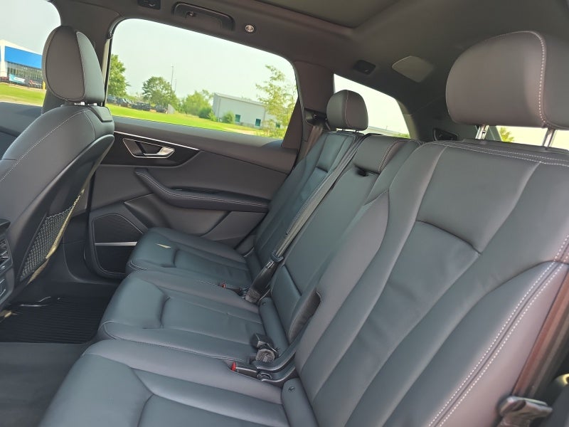 2025 Audi Q7 Premium Plus