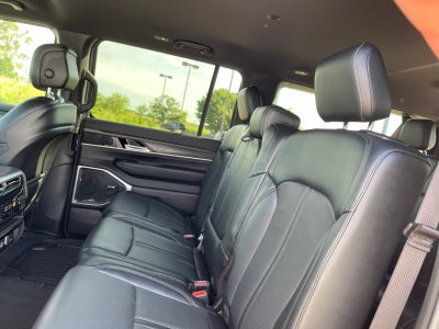 2024 Jeep Wagoneer L Series III