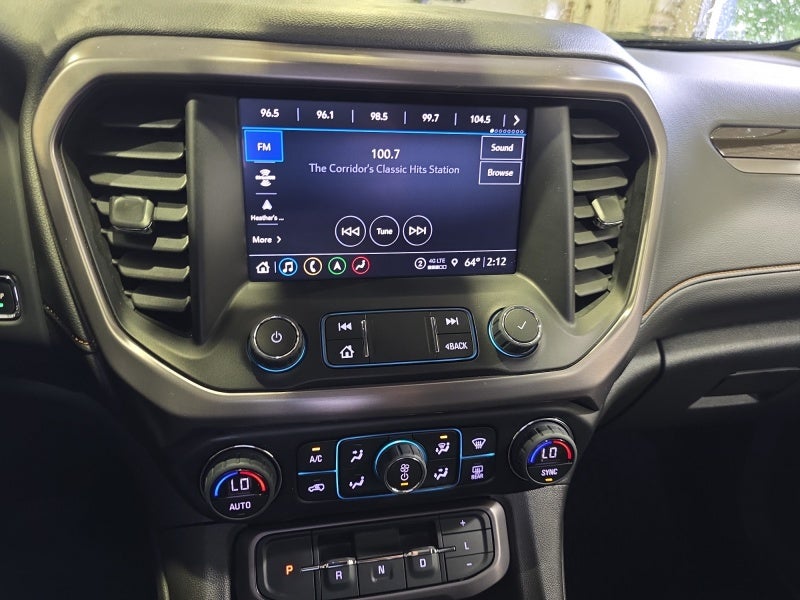 2023 GMC Acadia AT4