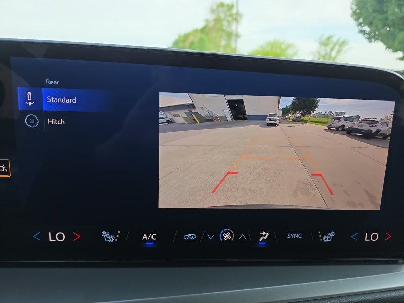 2025 Chevrolet Traverse AWD LT