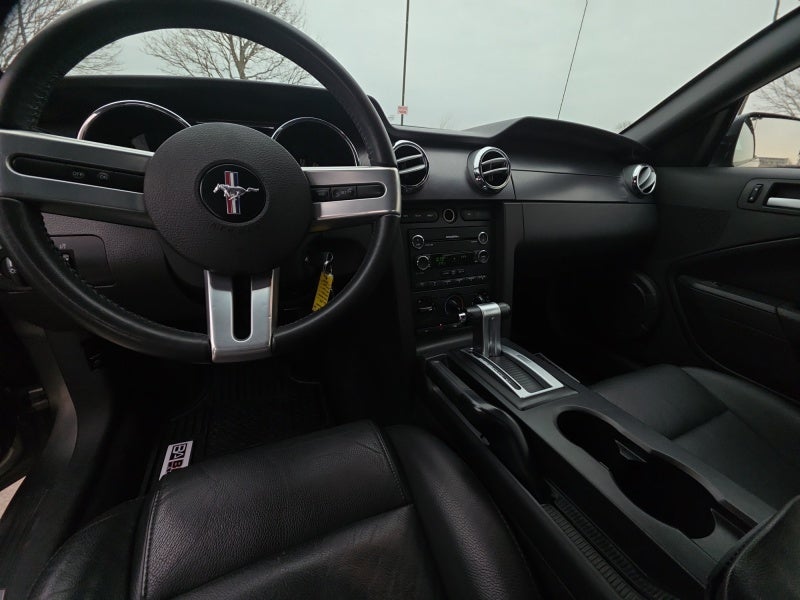 2008 Ford Mustang Deluxe