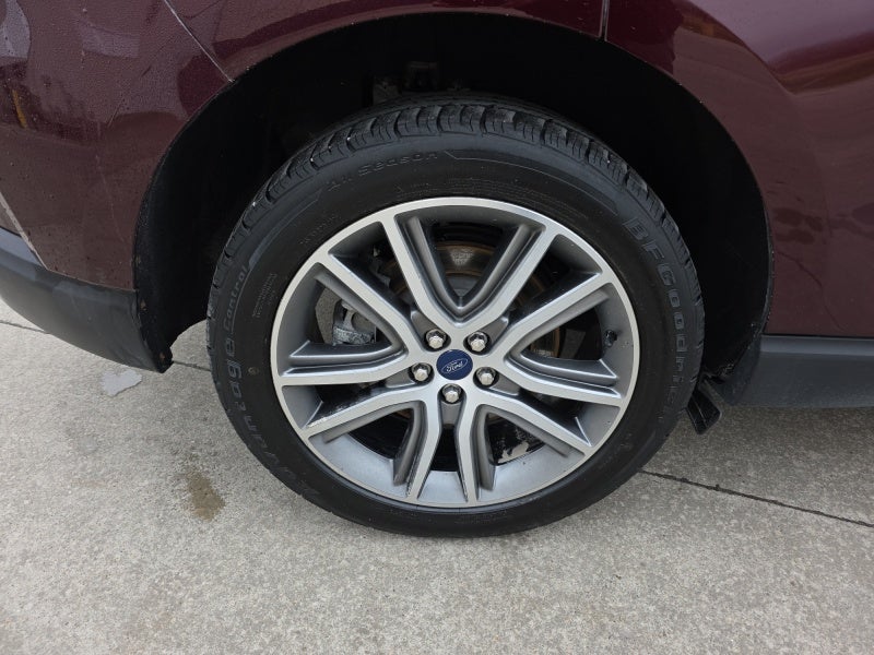 2022 Ford Edge Titanium