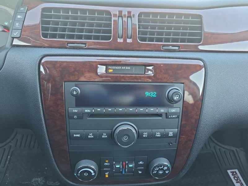 2011 Chevrolet Impala LT Retail