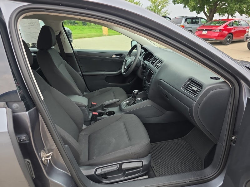 2015 Volkswagen Jetta 2.0L S
