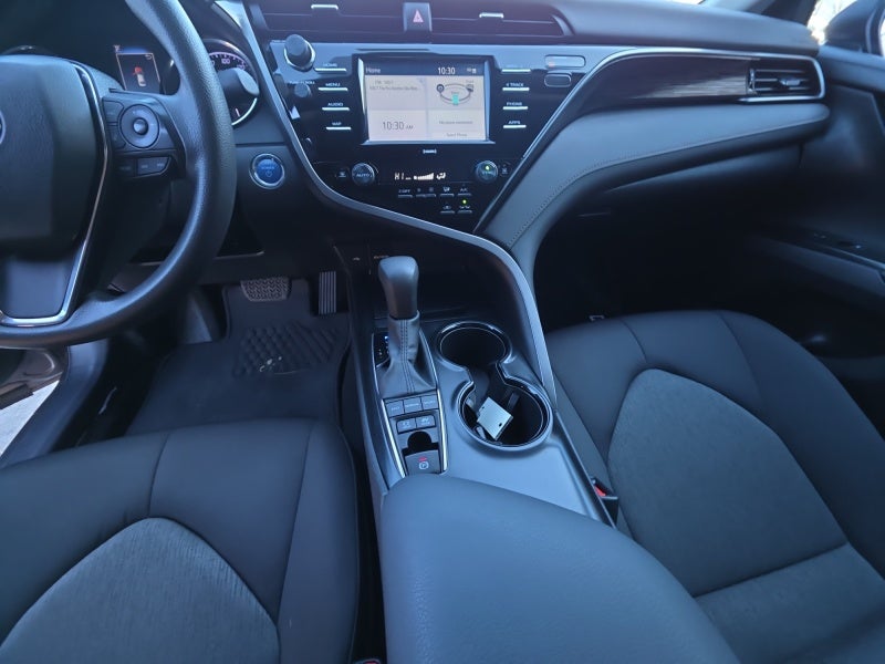 2020 Toyota Camry Hybrid LE