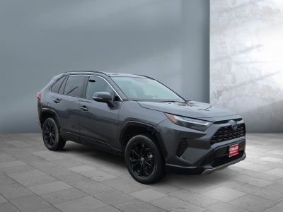 2022 Toyota RAV4 Hybrid SE