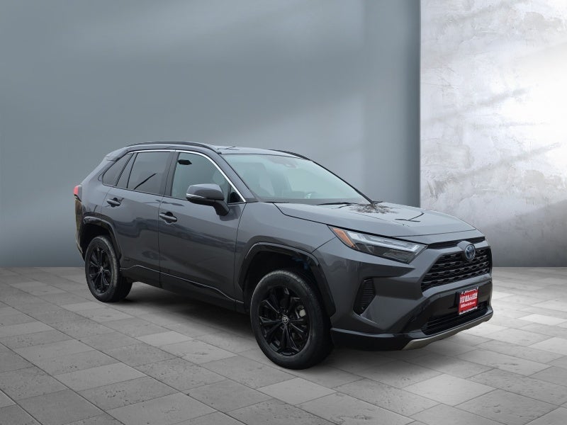 2022 Toyota RAV4 Hybrid SE