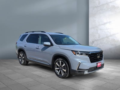 2024 Honda Pilot Touring