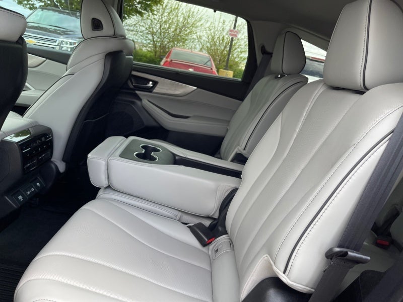 2023 Acura MDX w/Advance Package