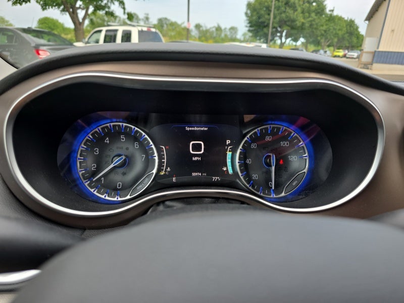 2017 Chrysler Pacifica Touring-L Plus