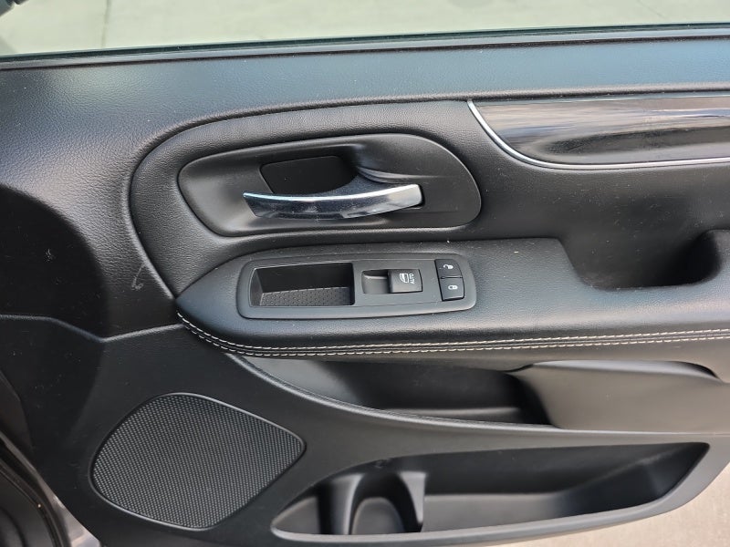 2017 Dodge Grand Caravan SE Plus