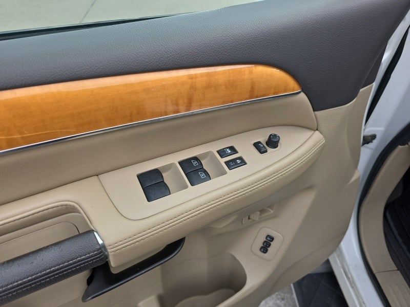 2013 Nissan Armada Platinum