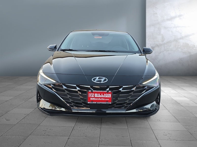 2022 Hyundai ELANTRA Limited