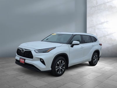 2023 Toyota Highlander XLE