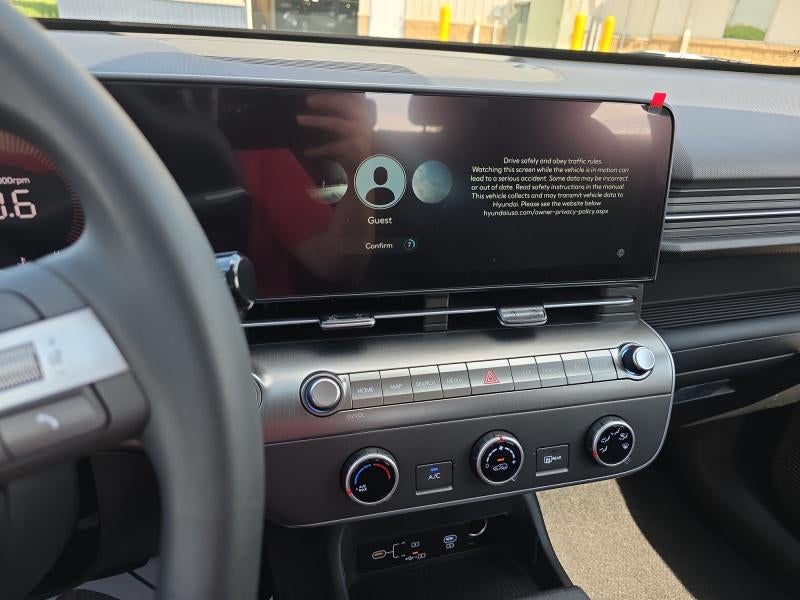 2026 Hyundai KONA SE AWD