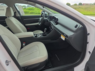 2026 Hyundai SONATA SE