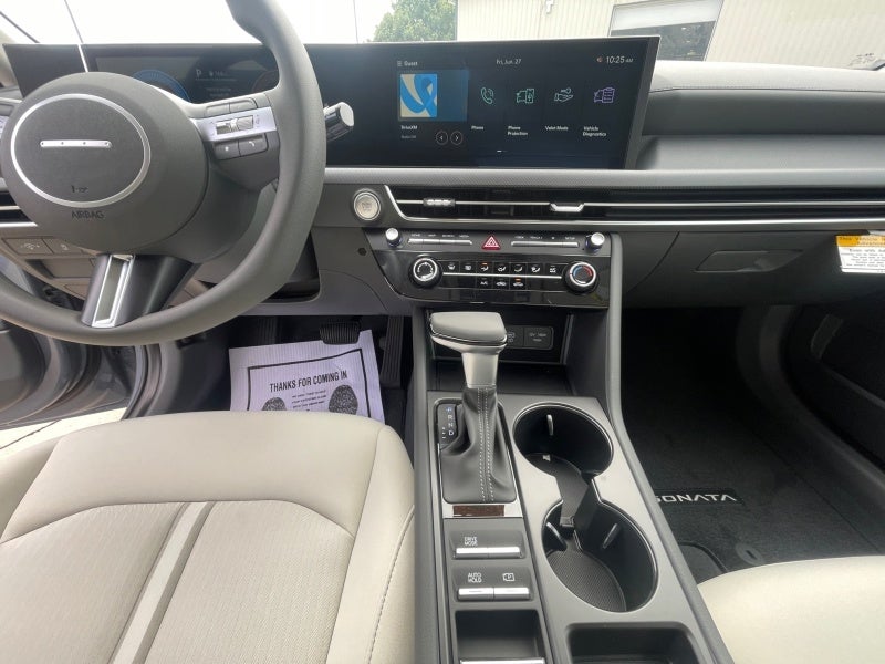 2025 Hyundai SONATA SE