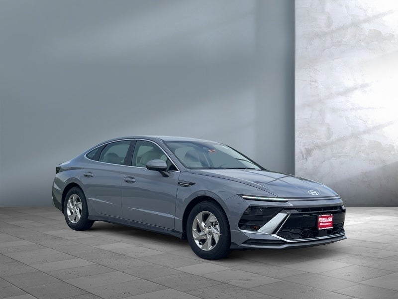 2025 Hyundai SONATA SE