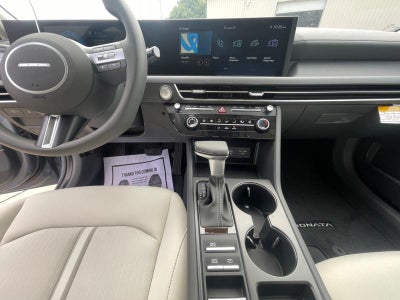 2025 Hyundai SONATA SE